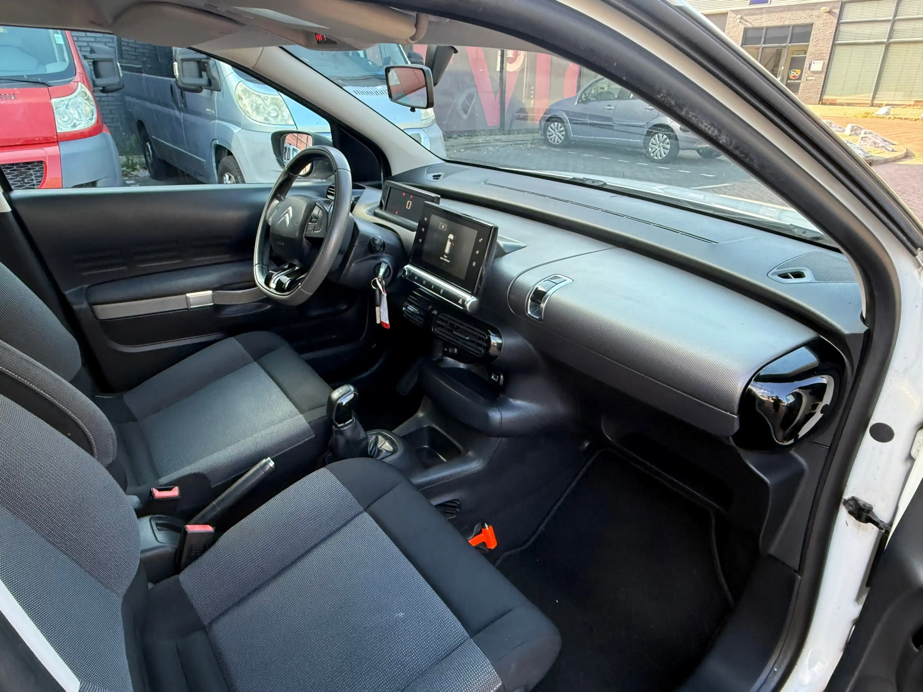 Citroen C4 Cactus 1.2 VTi Feel Clima Volledig onderhouden — photo 8
