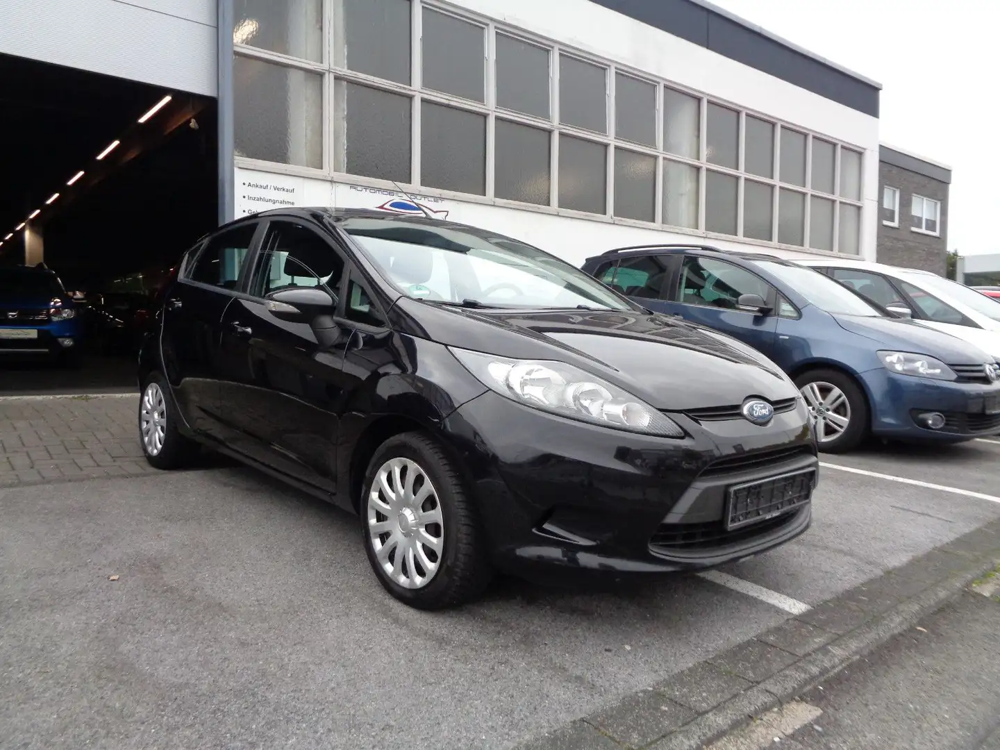 Ford Fiesta Trend 5-trg. 1.25 *KLIMA*AUX*ALLWETTER* Schwarz - 1