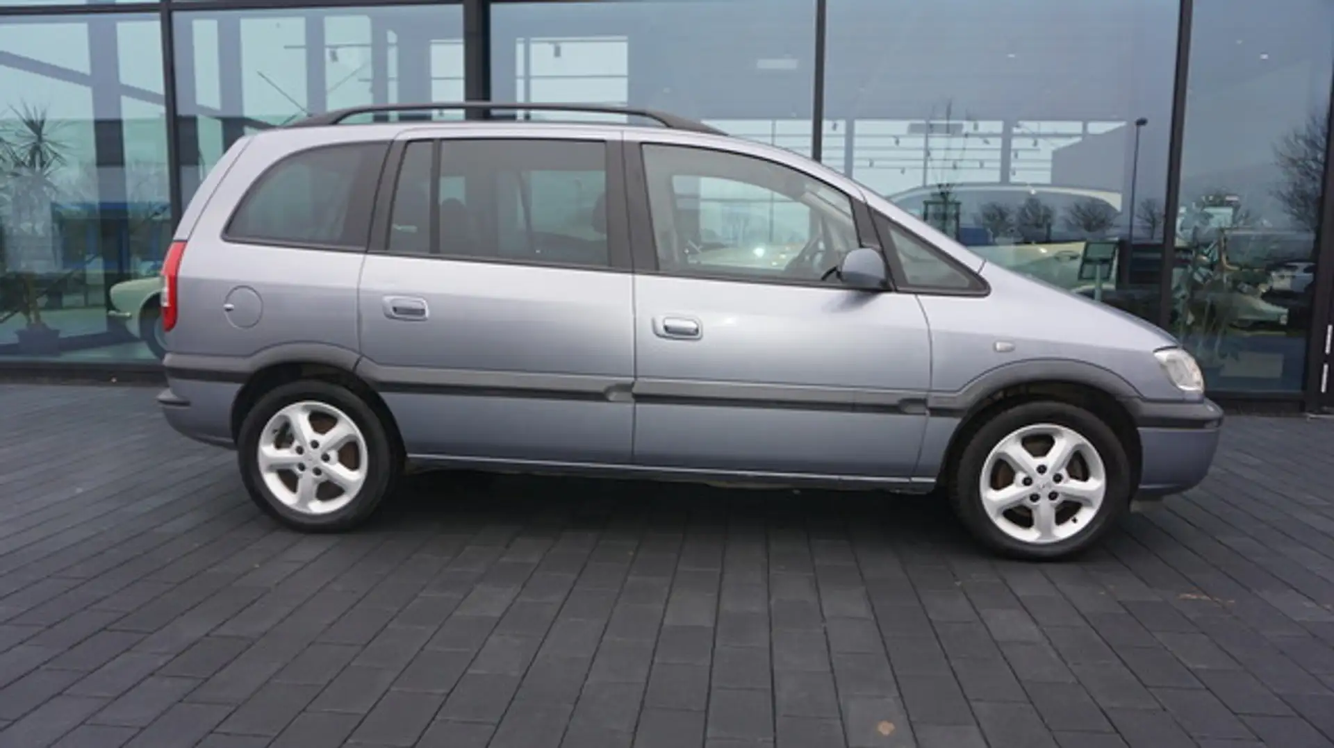 Opel Zafira KLIMAAUTOMATIK+AHK+7 SITZE+TÜV ASU NEU Comfort Grau - 1
