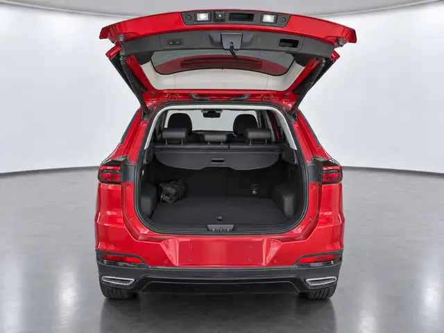 DR Automobiles DR6 view 2
