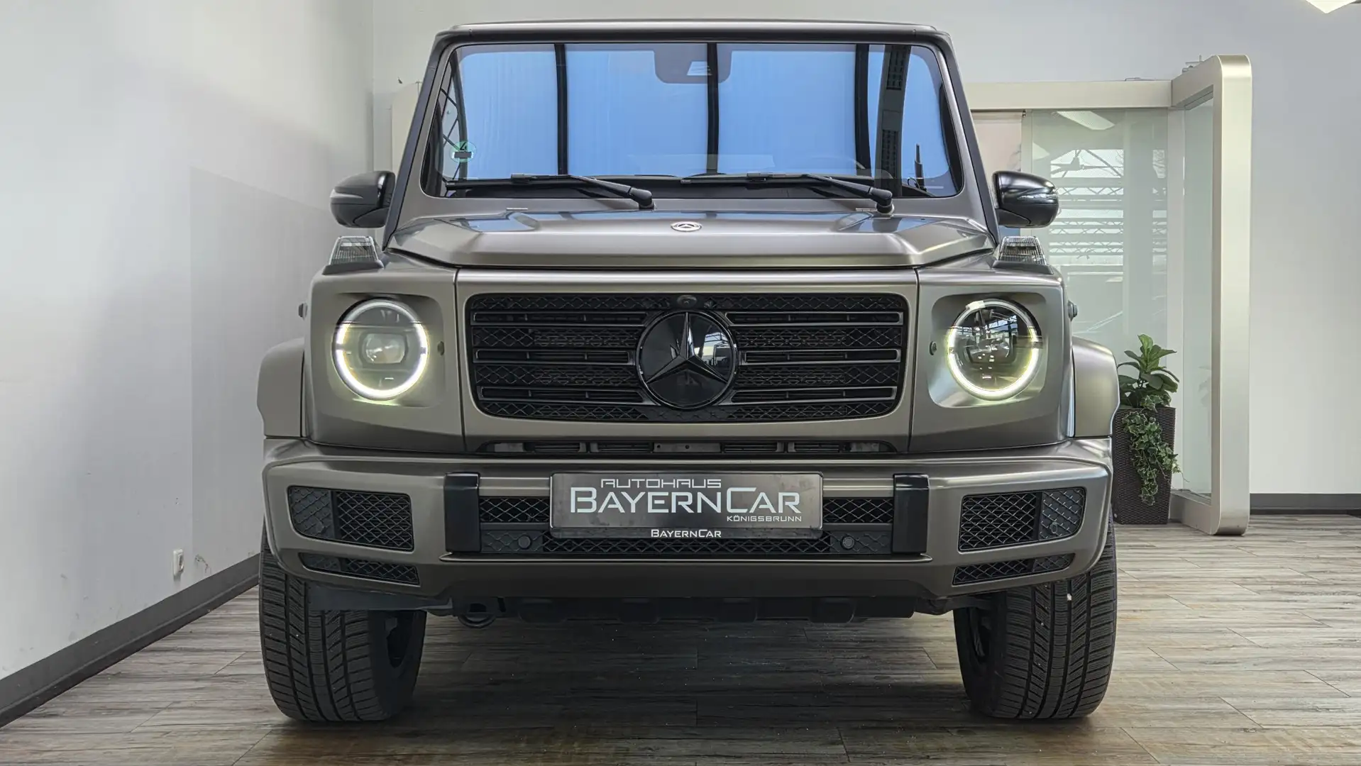 Mercedes-Benz G 500 AMG Night Burmester Superior Massage 360 Gris - 2