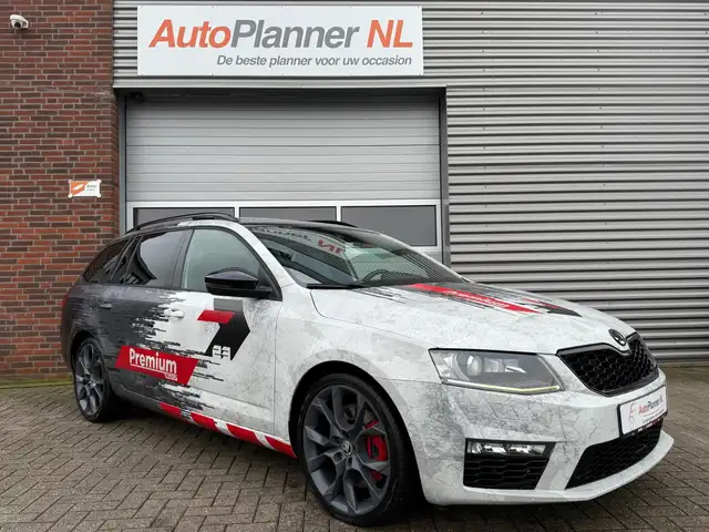 Skoda Octavia 2.0 TSI RS! Camera! Navi! Leder! Pano! Xenon!