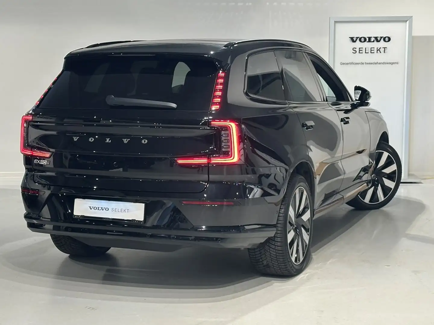 Volvo EX90 Recharge Twin Ultra + LUCHTVERING Чорний - 2