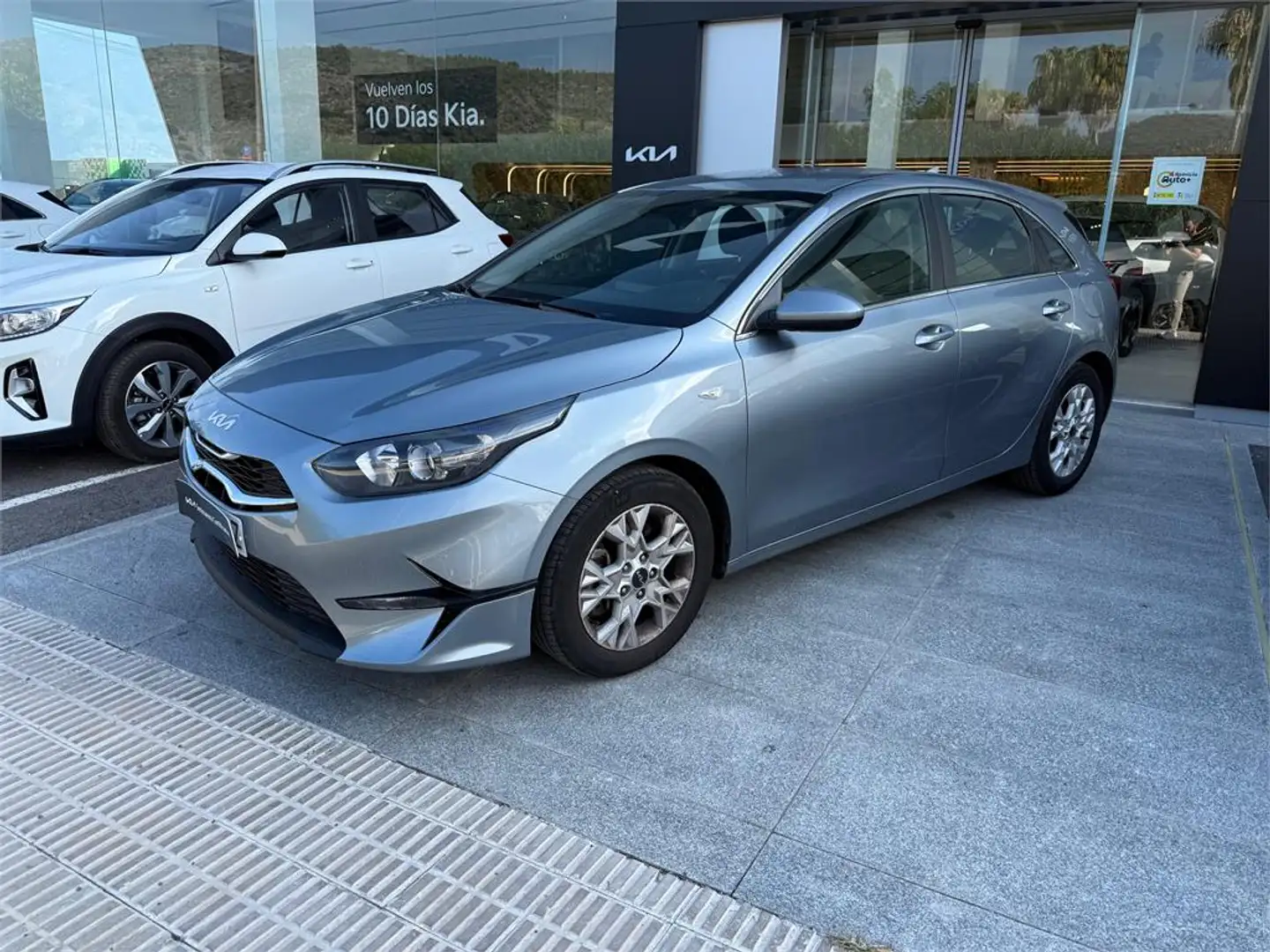 Kia Ceed / cee'd 1.0 T-GDI Drive 100 - 1