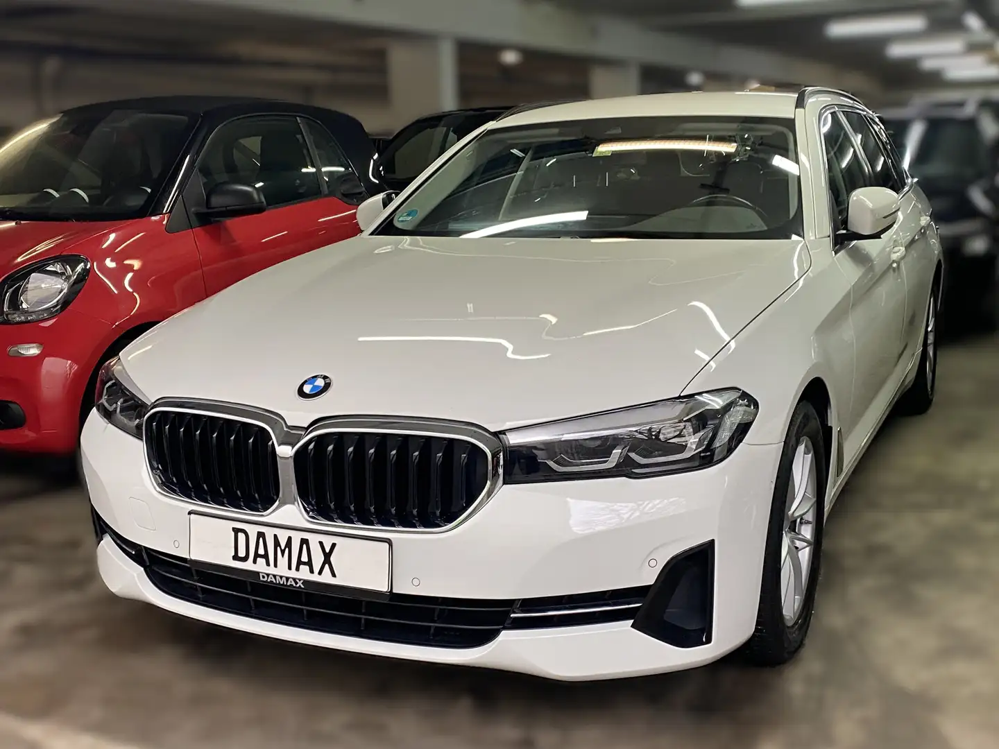 BMW 520 d*TOTWI*LED*R-KAMERA*AHK Blanc - 1
