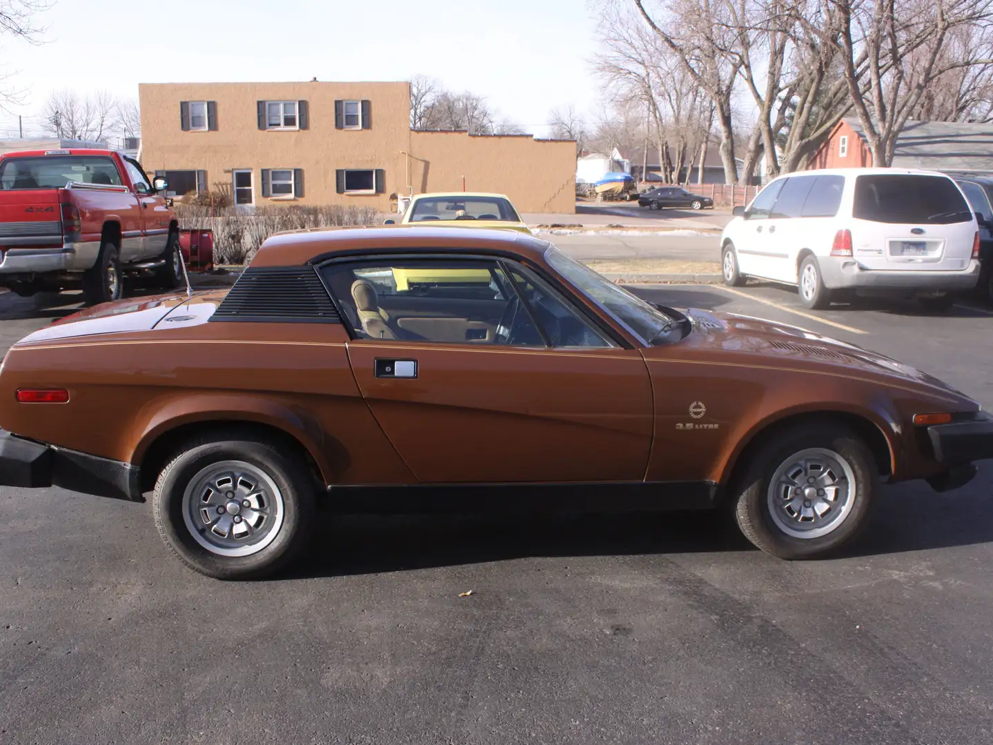 Triumph TR8 Hnědá - 2