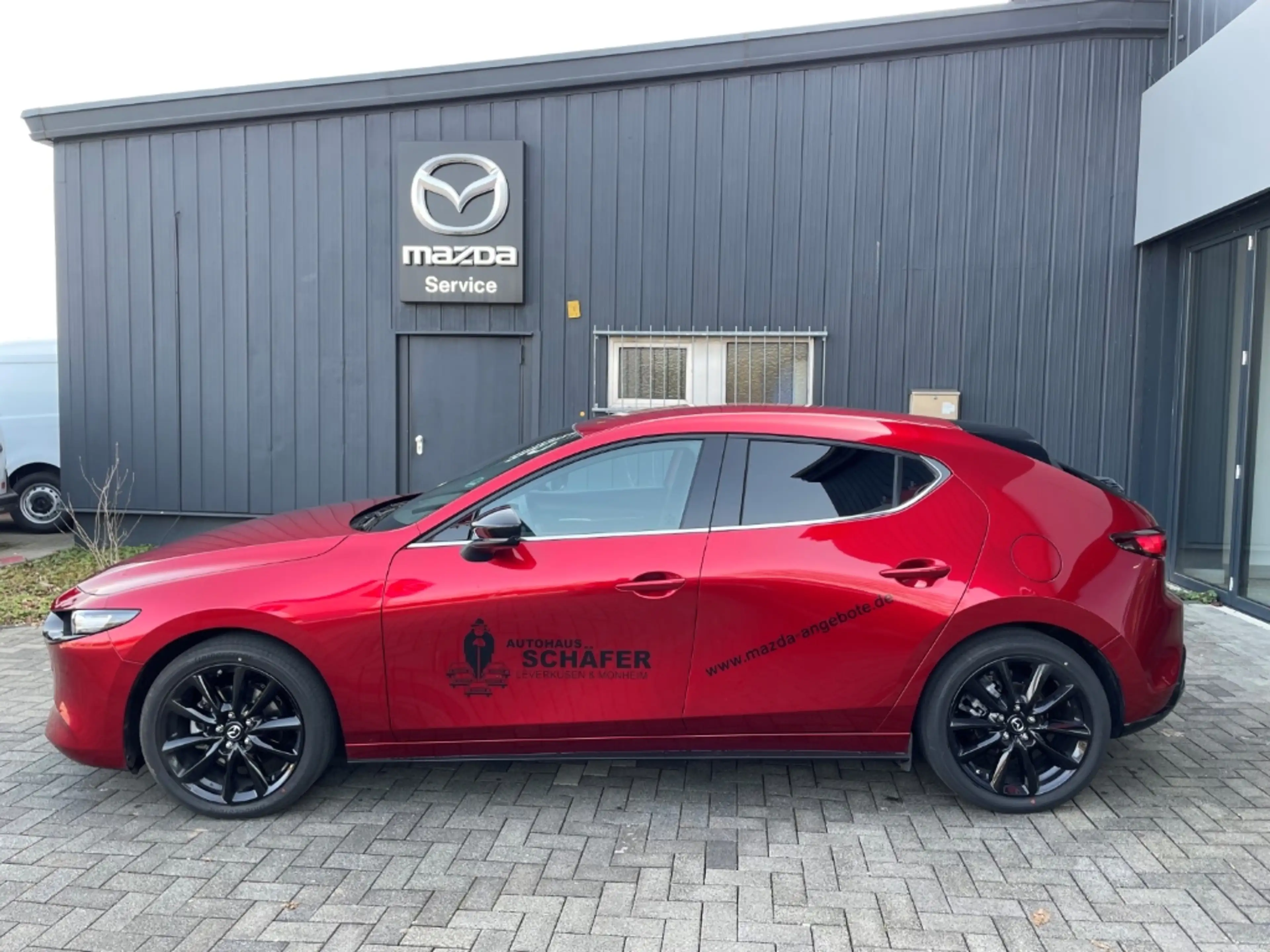 Mazda 3 HOMURA e-Skyactiv-G 140PS 6MT HUD Navi LED Blendfr — photo 3