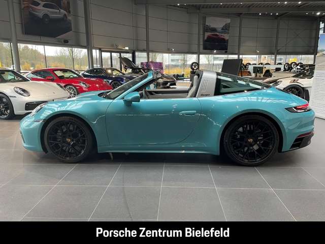Porsche 992 911 Targa 4 GTS Ipanemablau HA-Lenkung BOSE