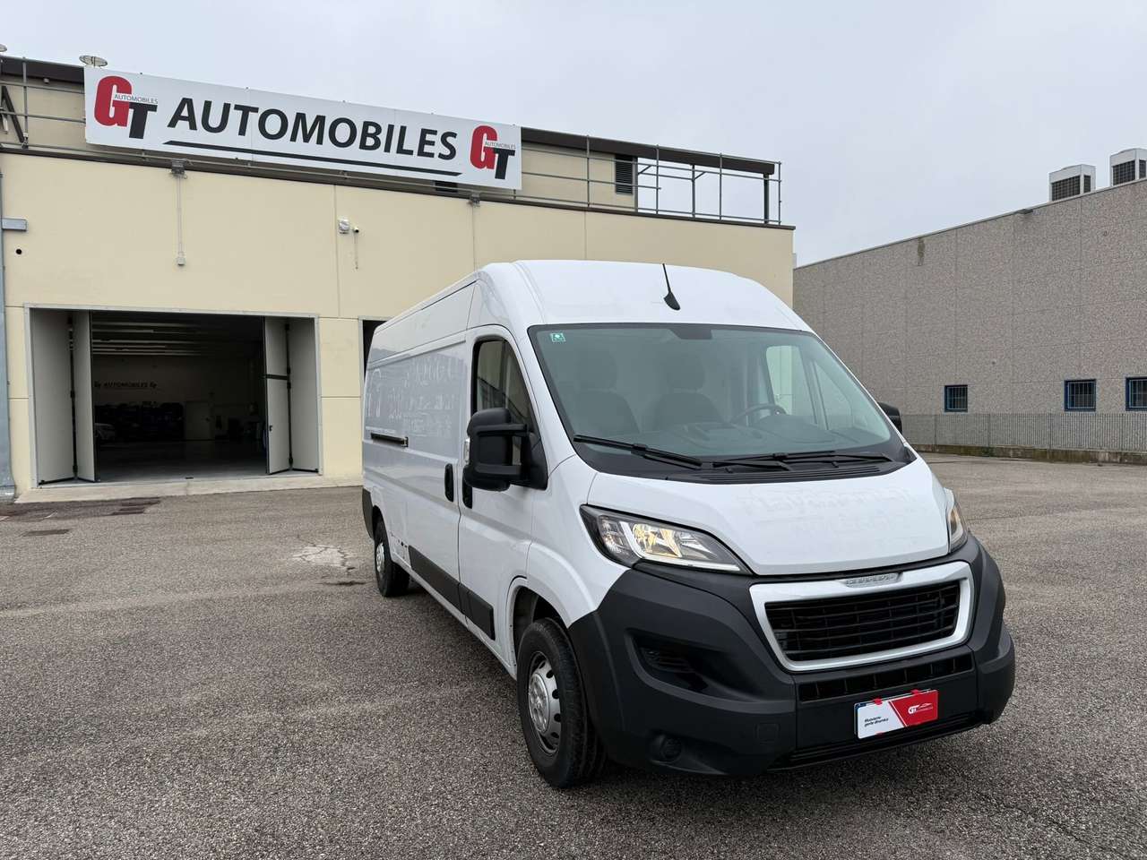 Peugeot Boxer 2.2 bluehdi l3h2