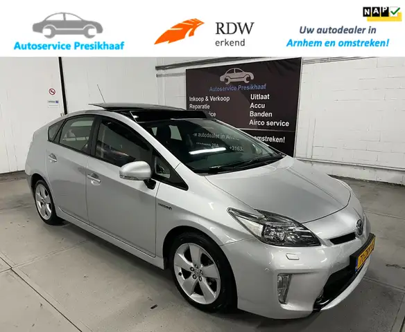 Toyota Prius 1.8 Executive Business Full-Hybrid Automaat