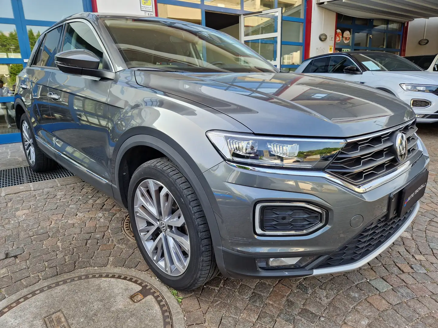 Volkswagen T-Roc 2.0 TDI 150Cv SCR 4Motion Sport DigCock LED 18"ACC Grigio - 2