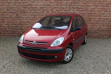 Xsara Picasso 1.6i * EXPORT MARCHAND *
