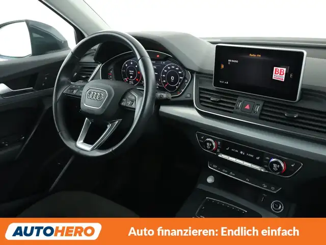 Audi Q5 view 13