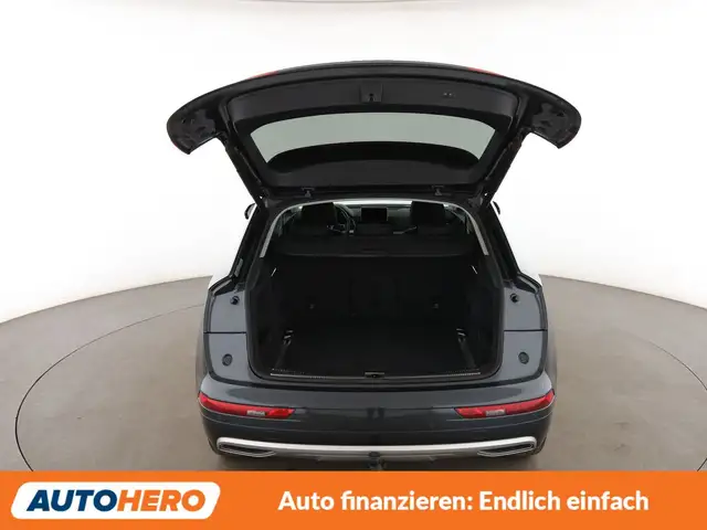 Audi Q5 view 17