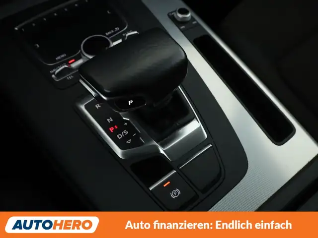 Audi Q5 view 25