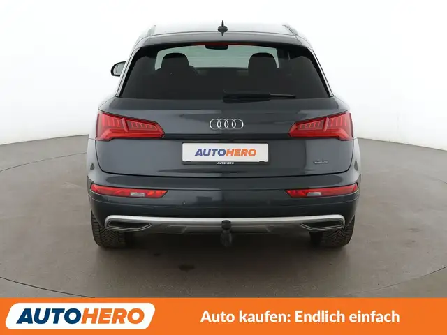 Audi Q5 view 5