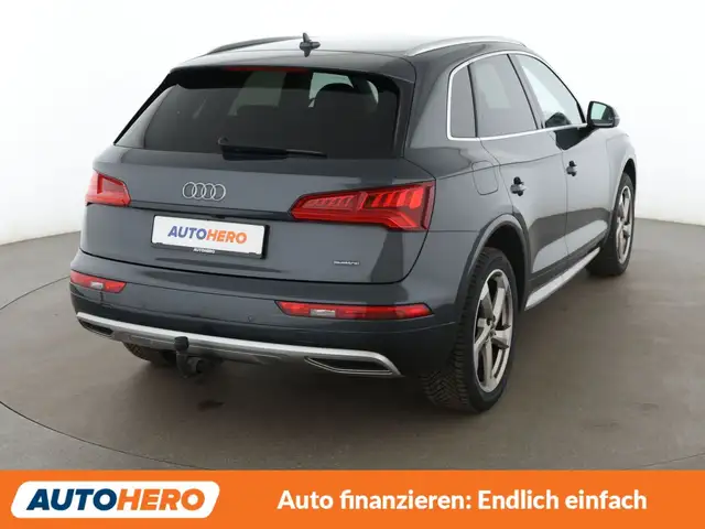 Audi Q5 view 6