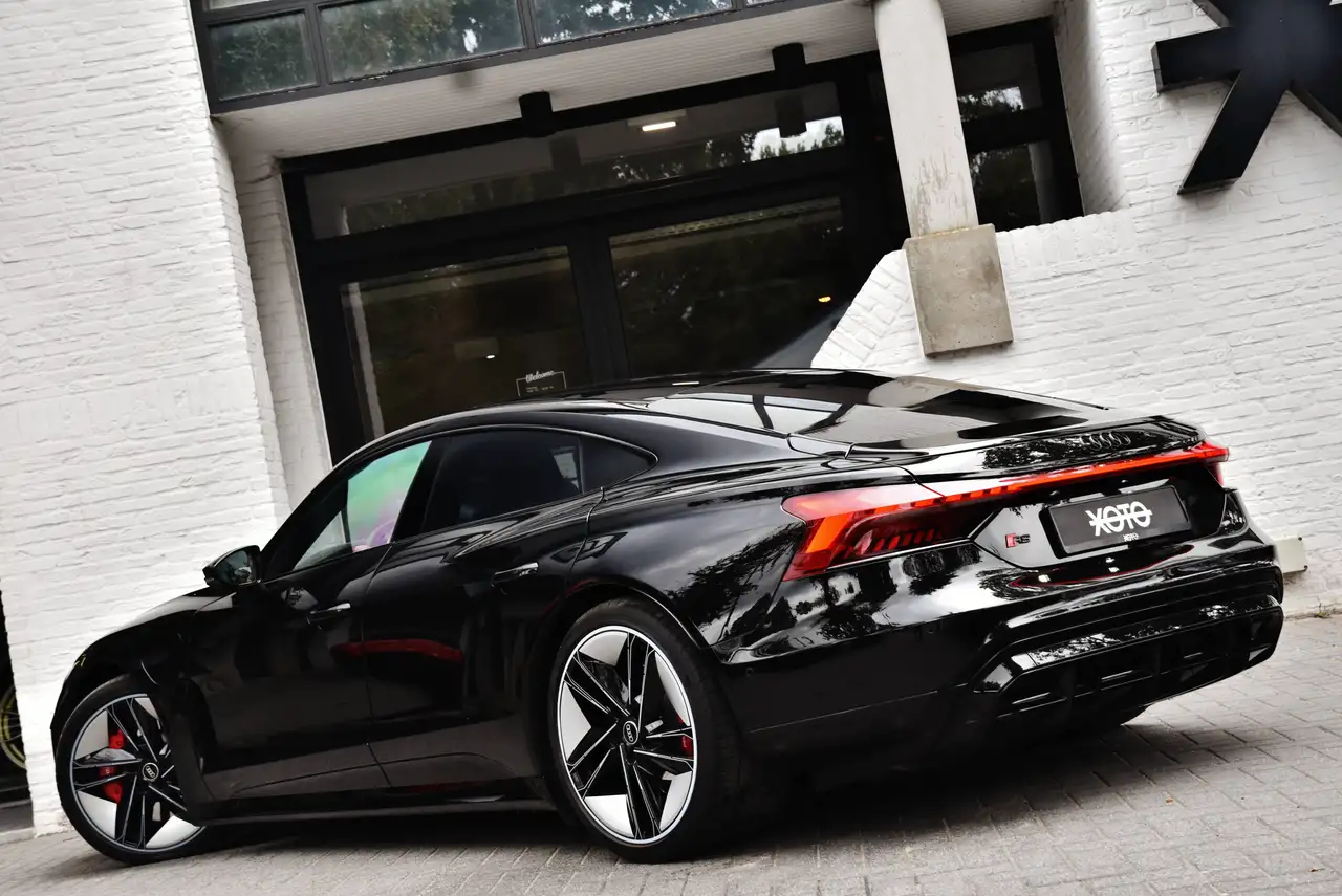 Audi e-tron GT RS QUATTRO SHADOW RS DESIGN PACKAGE RED *** NP: - ***, миниатюра 8