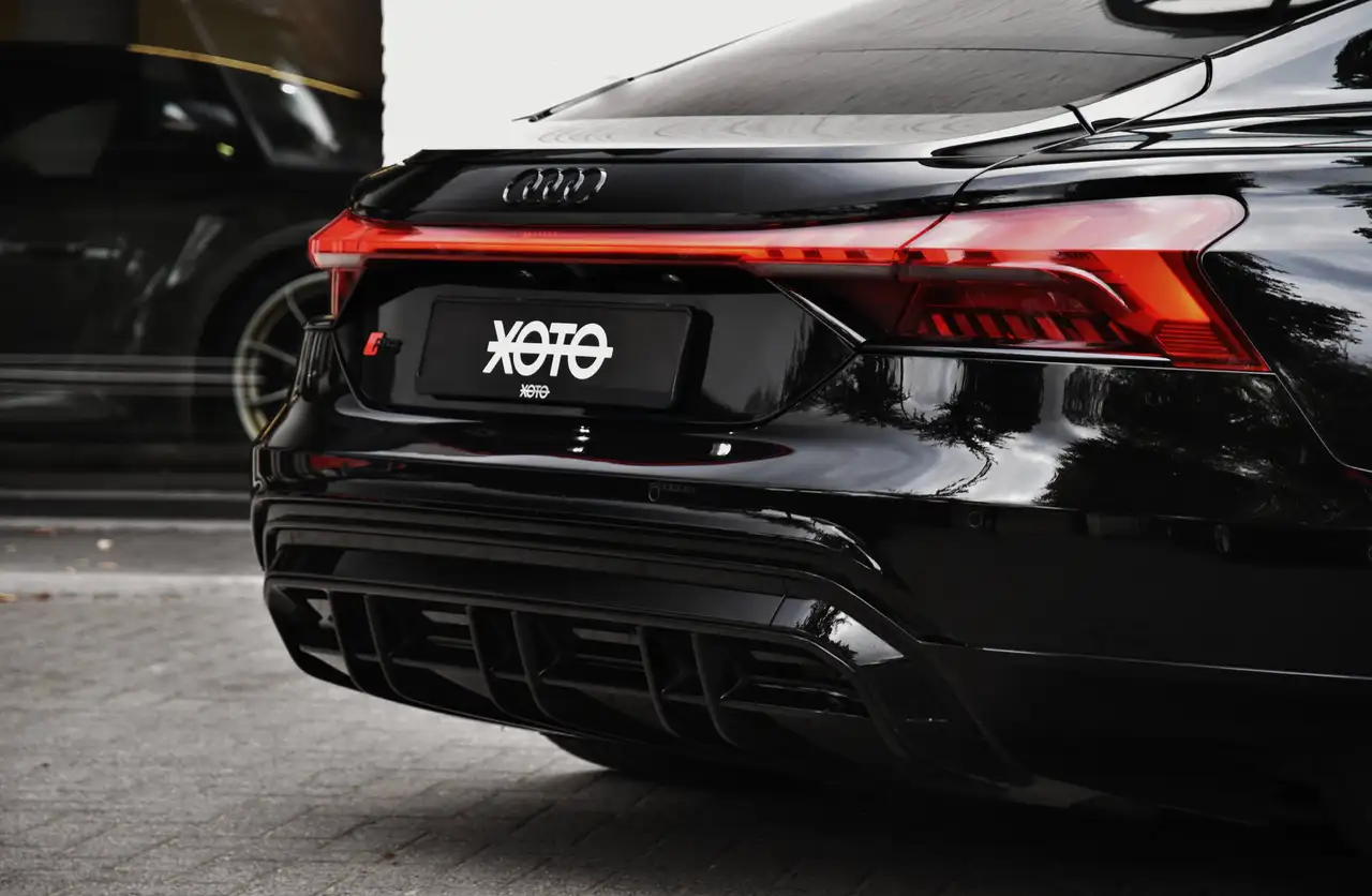 Audi e-tron GT RS QUATTRO SHADOW RS DESIGN PACKAGE RED *** NP: - ***, миниатюра 16