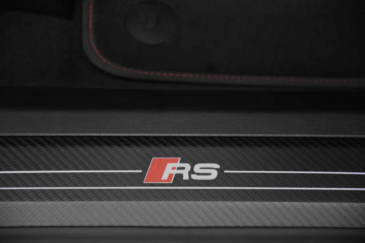 Audi e-tron GT RS QUATTRO SHADOW RS DESIGN PACKAGE RED *** NP: - ***, миниатюра 23