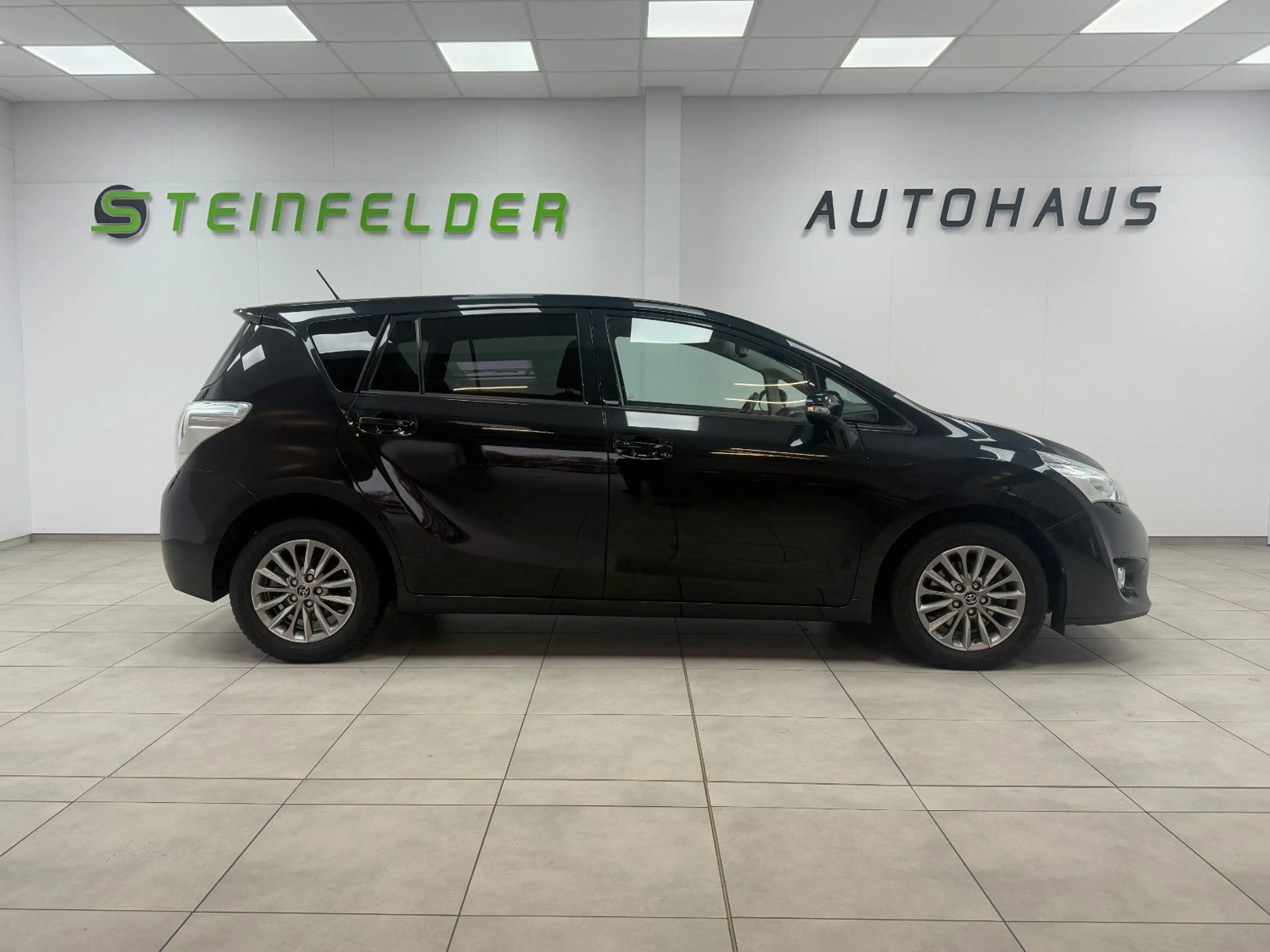 Toyota Verso 1.6D-D4 Edition-S/NAVI/TEMPOMAT/KAMERA/AHK — photo 8