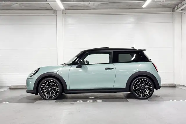 Mini Hatch view 2