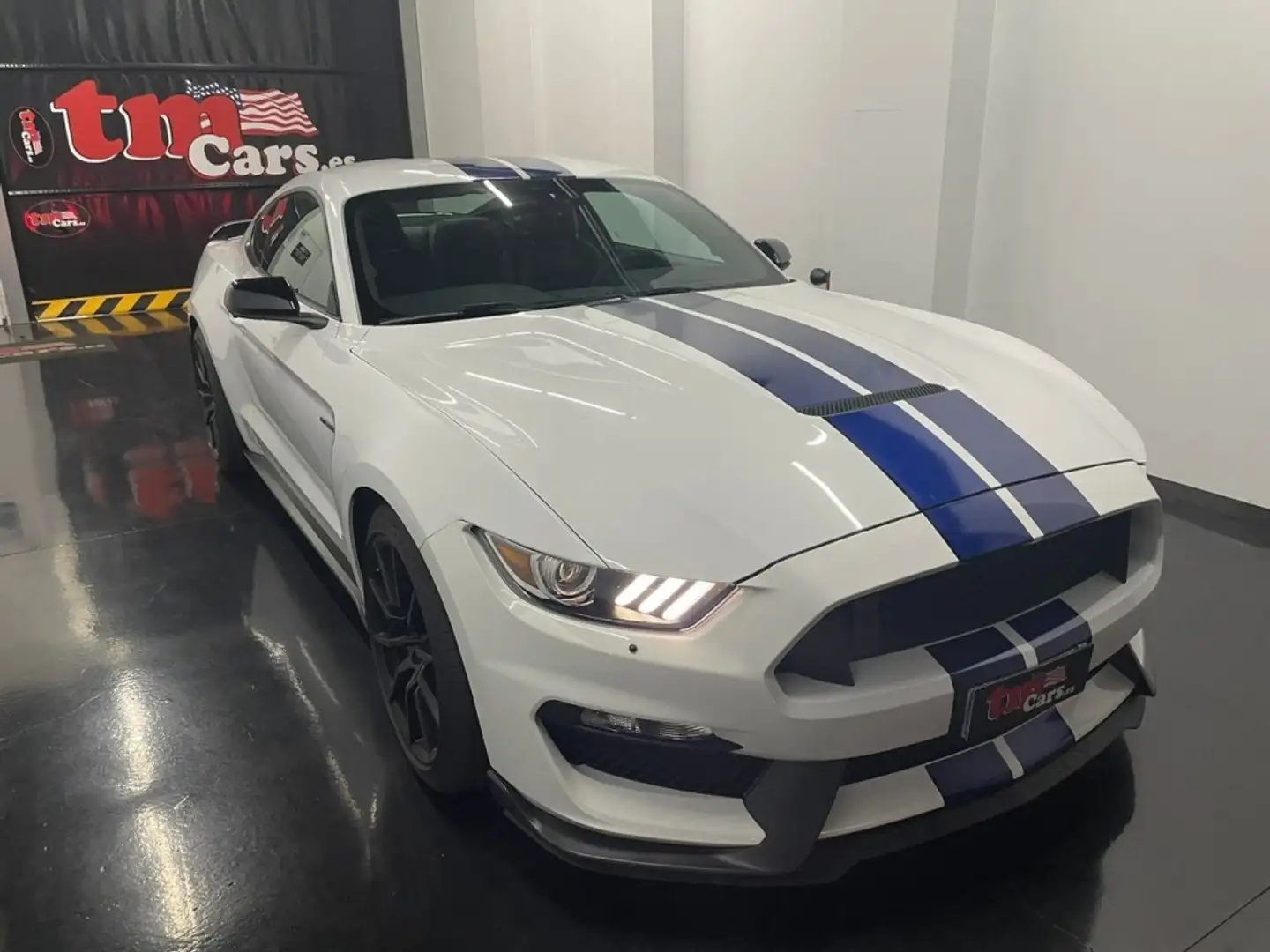 Ford Mustang SHELBY GT350 White - 1