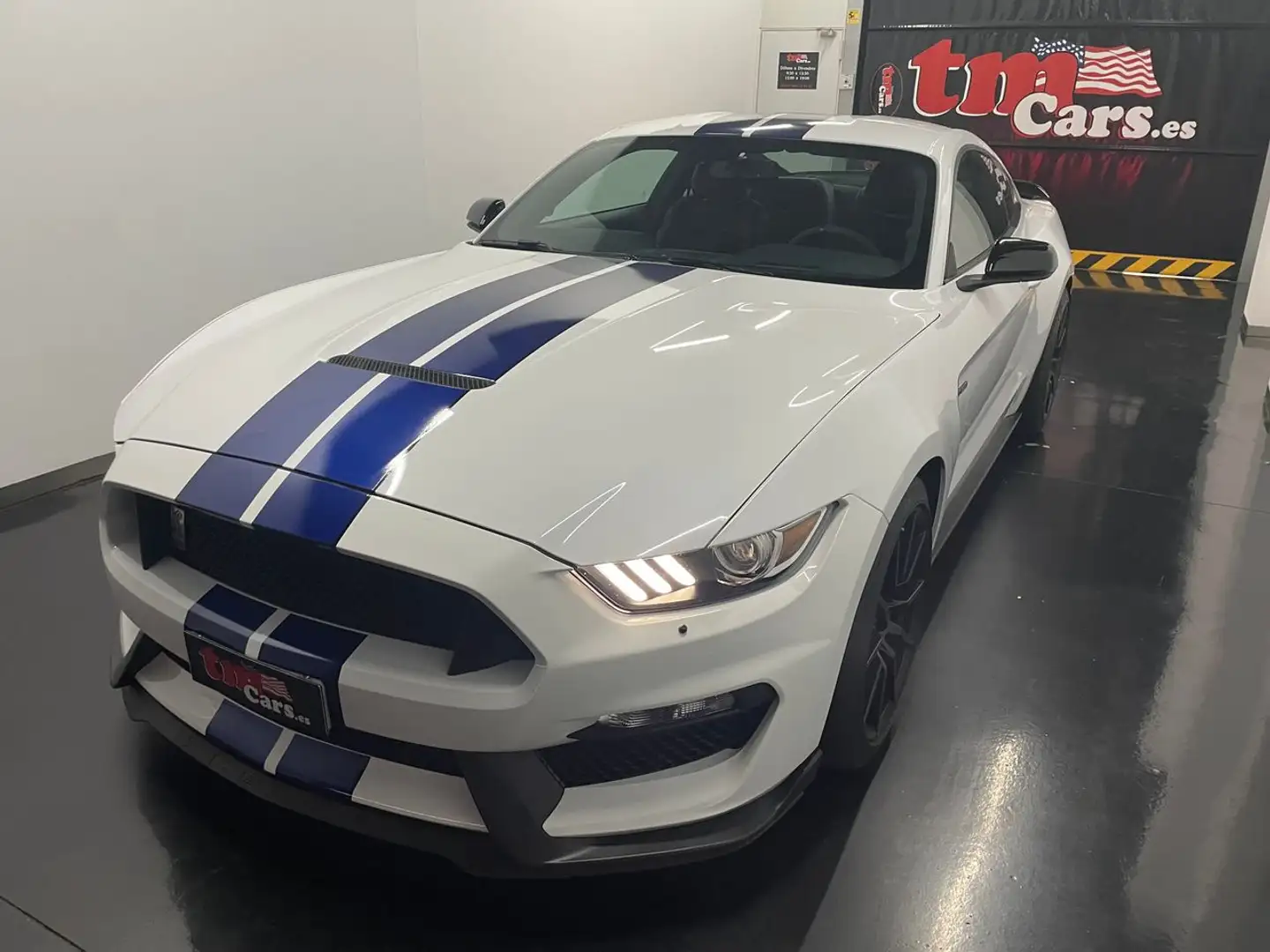 Ford Mustang SHELBY GT350 Blanco - 2