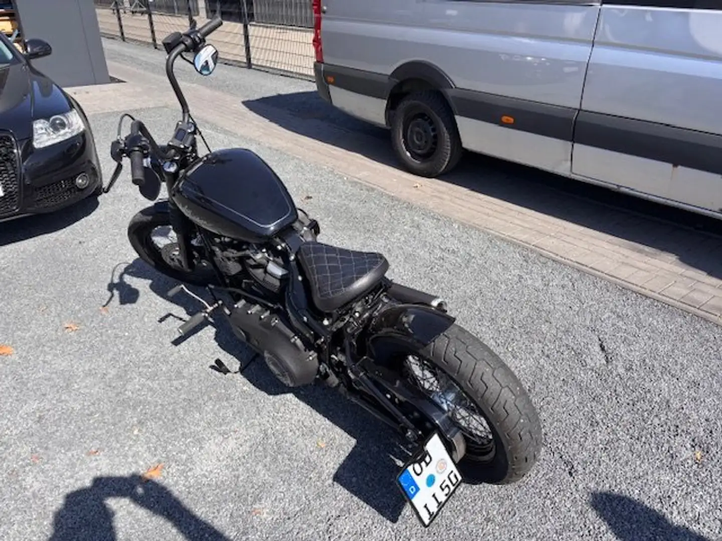 Harley-Davidson Street Bob toller Umbau Rick´s TOP Zustand Schwarz - 2