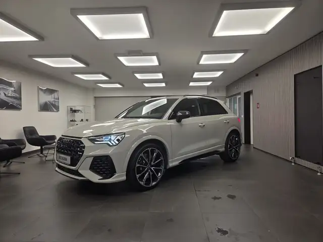 Audi RS Q3 2.5 TFSI quattro 400 CH / 295 kW S tronic