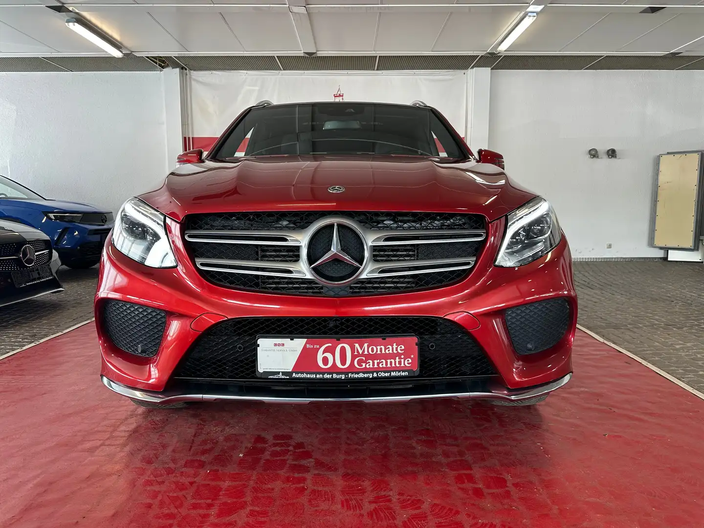 Mercedes-Benz GLE 250 d 4Matic - AMG Line Rot - 2