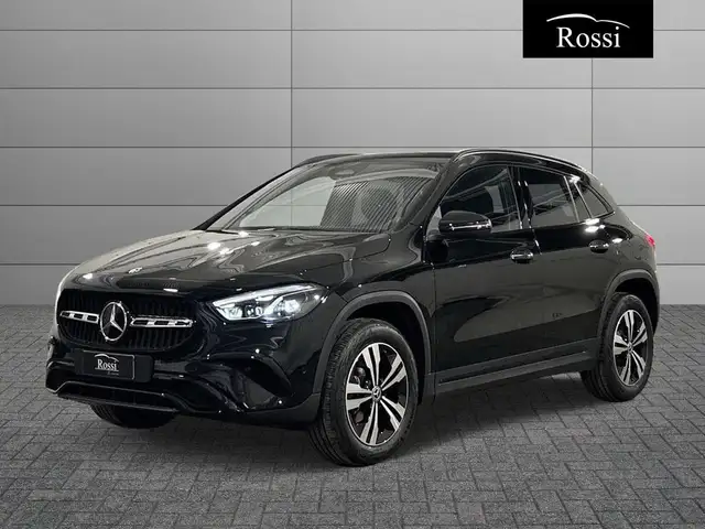 Mercedes-Benz GLA 180 d Automatic