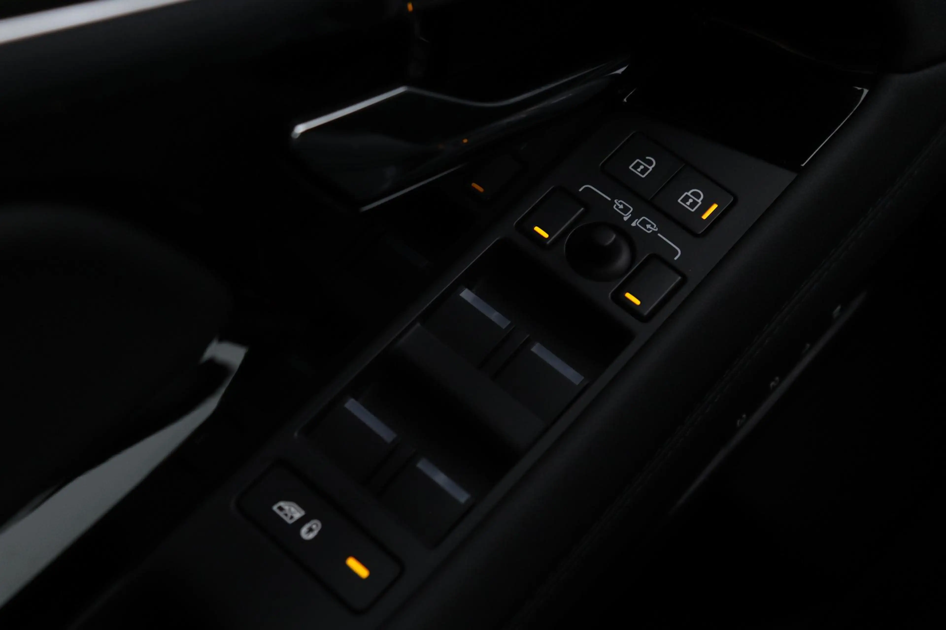 Land Rover Range Rover Evoque 1.5 P300e AWD R-Dynamic SE | Panoramadak | Trekhaa — photo 47
