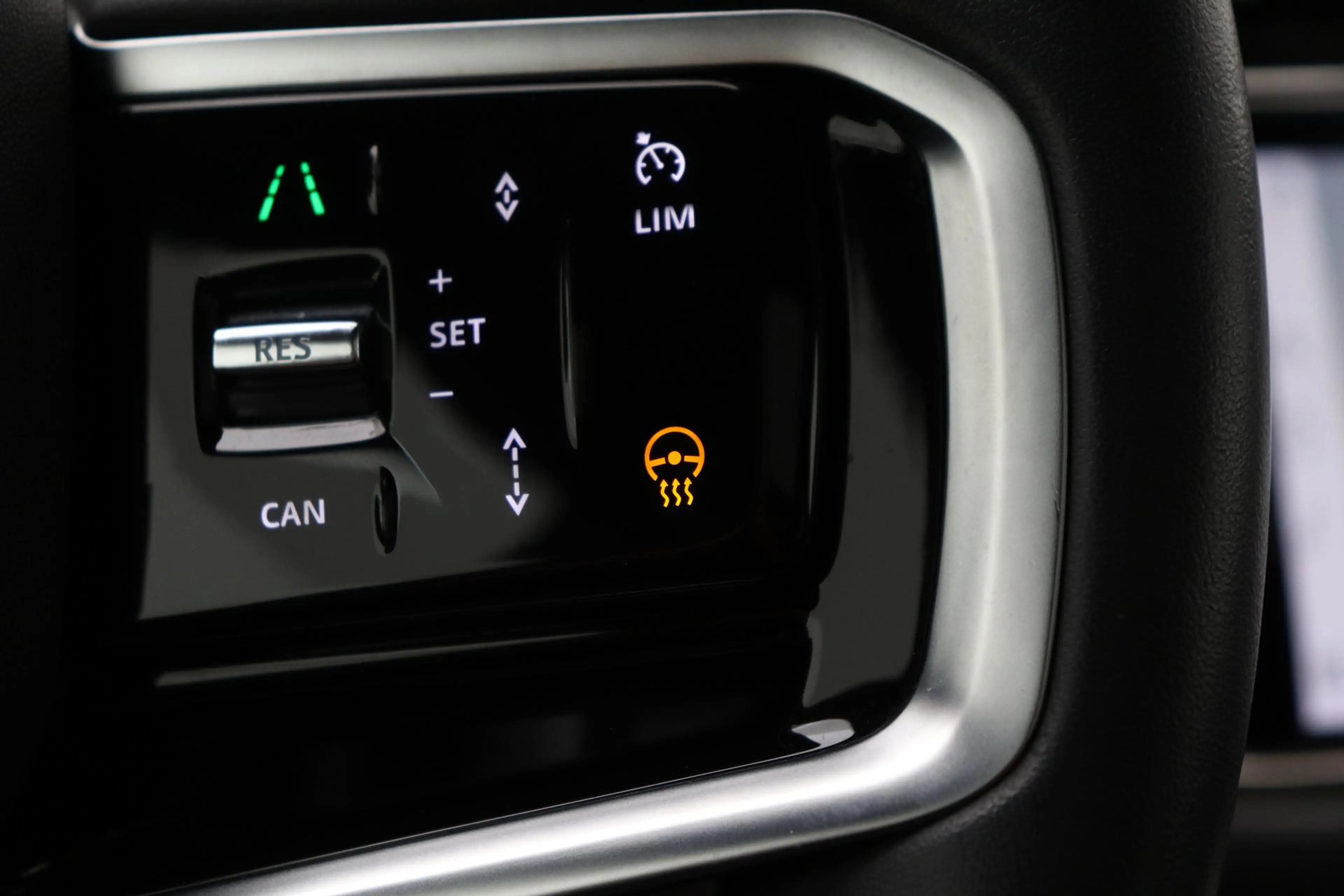 Land Rover Range Rover Evoque 1.5 P300e AWD R-Dynamic SE | Panoramadak | Trekhaa — photo 46