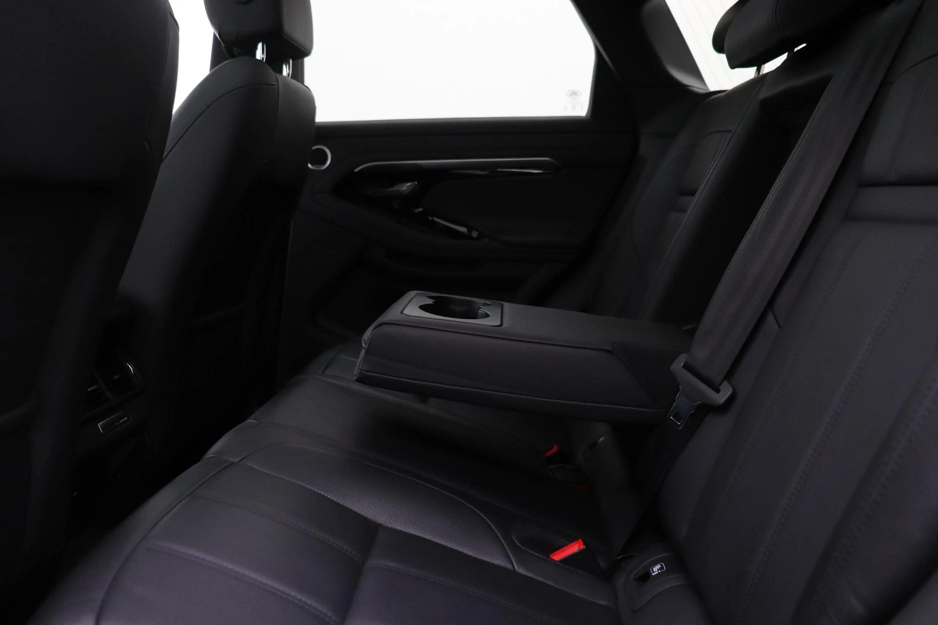 Land Rover Range Rover Evoque 1.5 P300e AWD R-Dynamic SE | Panoramadak | Trekhaa — photo 49