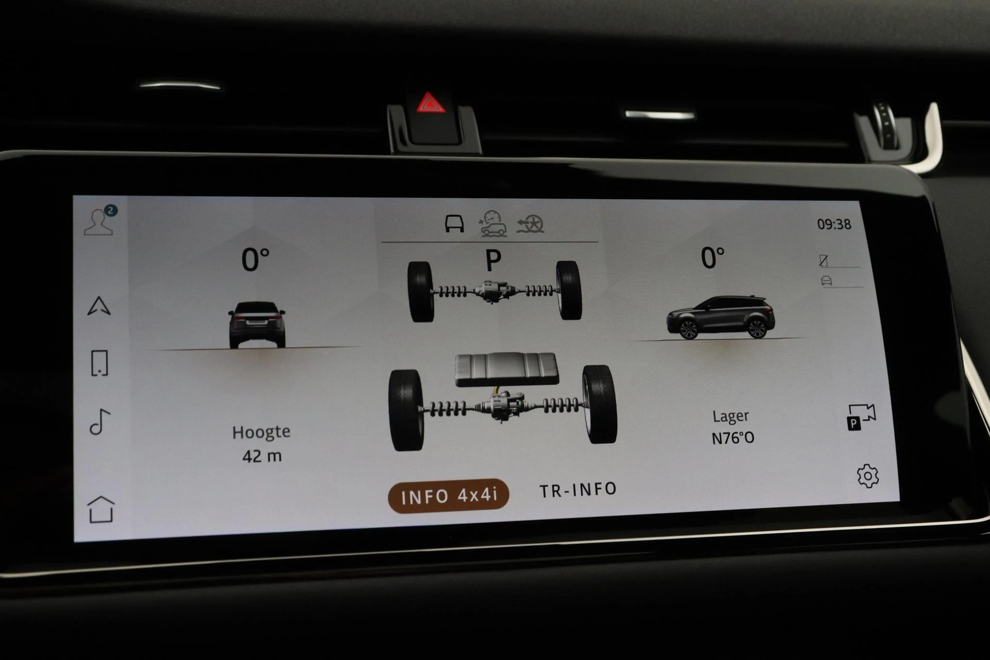 Land Rover Range Rover Evoque 1.5 P300e AWD R-Dynamic SE | Panoramadak | Trekhaa — photo 28
