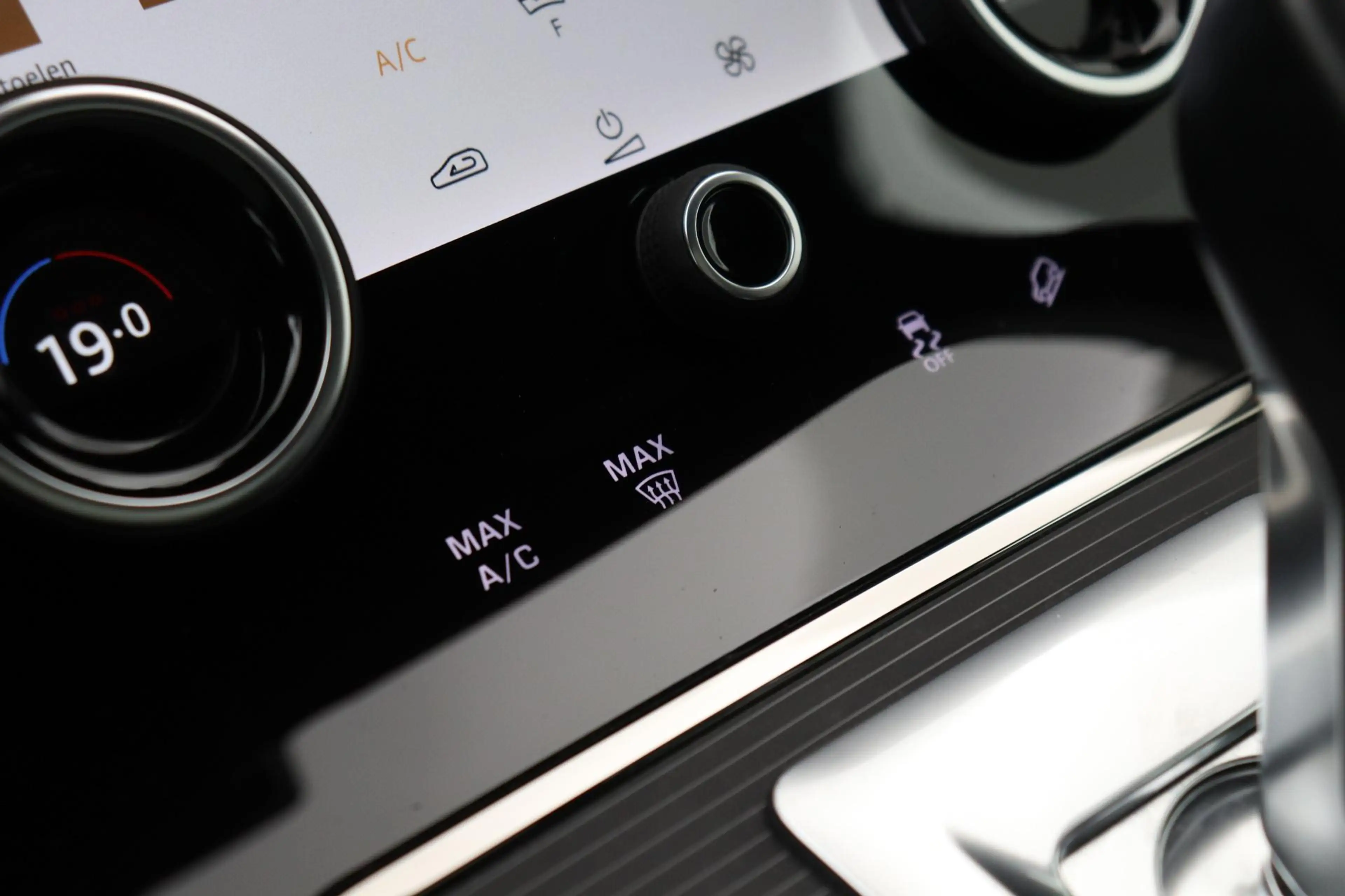 Land Rover Range Rover Evoque 1.5 P300e AWD R-Dynamic SE | Panoramadak | Trekhaa — photo 38