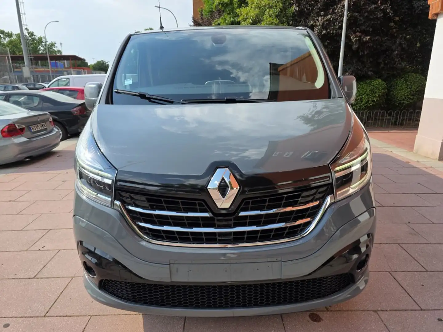 Renault Trafic Furgón 29 L2H1 Energy BluedCi EDC 107kW Beige - 2
