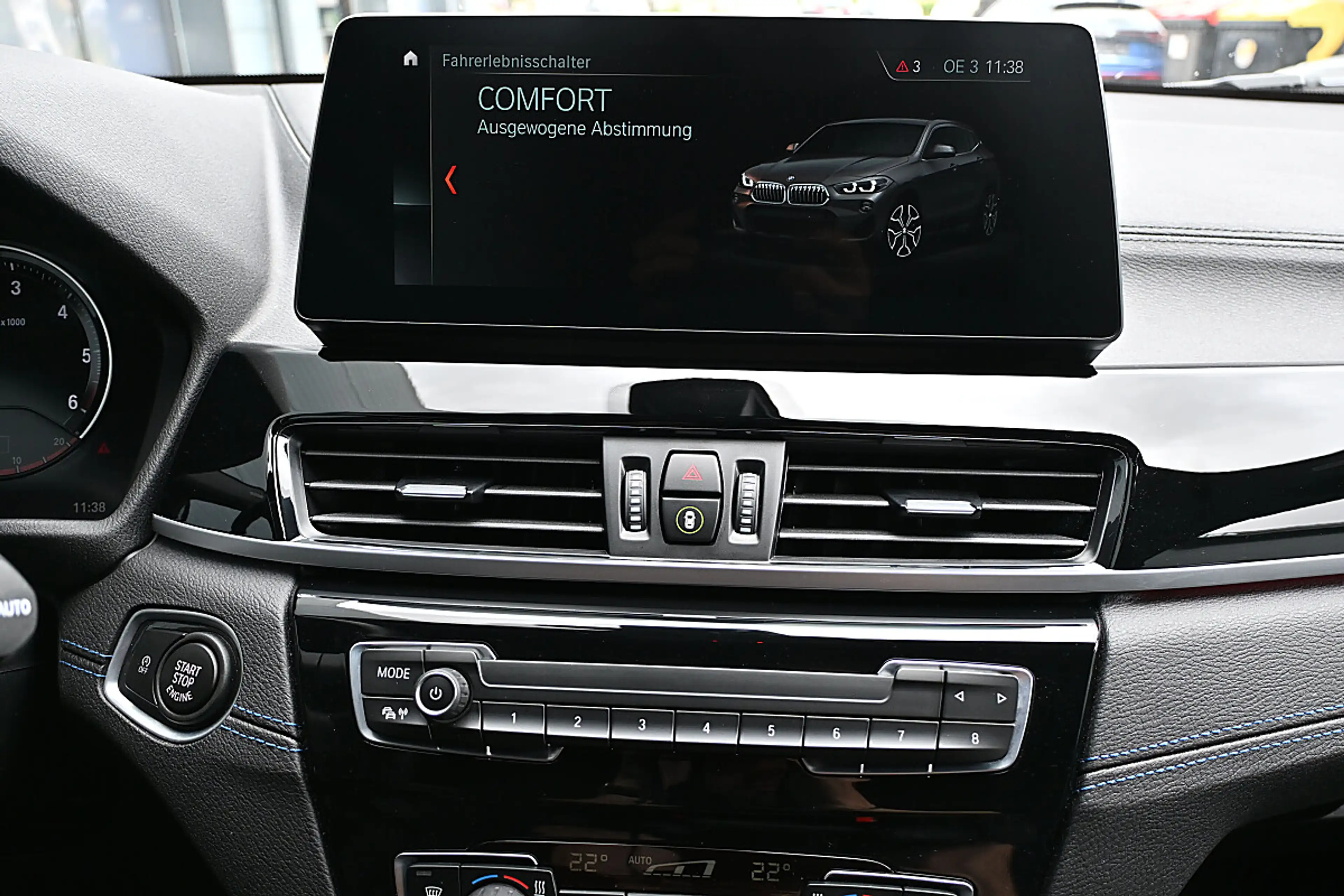 BMW X2 sDrive 16d Aut. M Sport adapt. LED, HeadUp, Nav... — photo 13