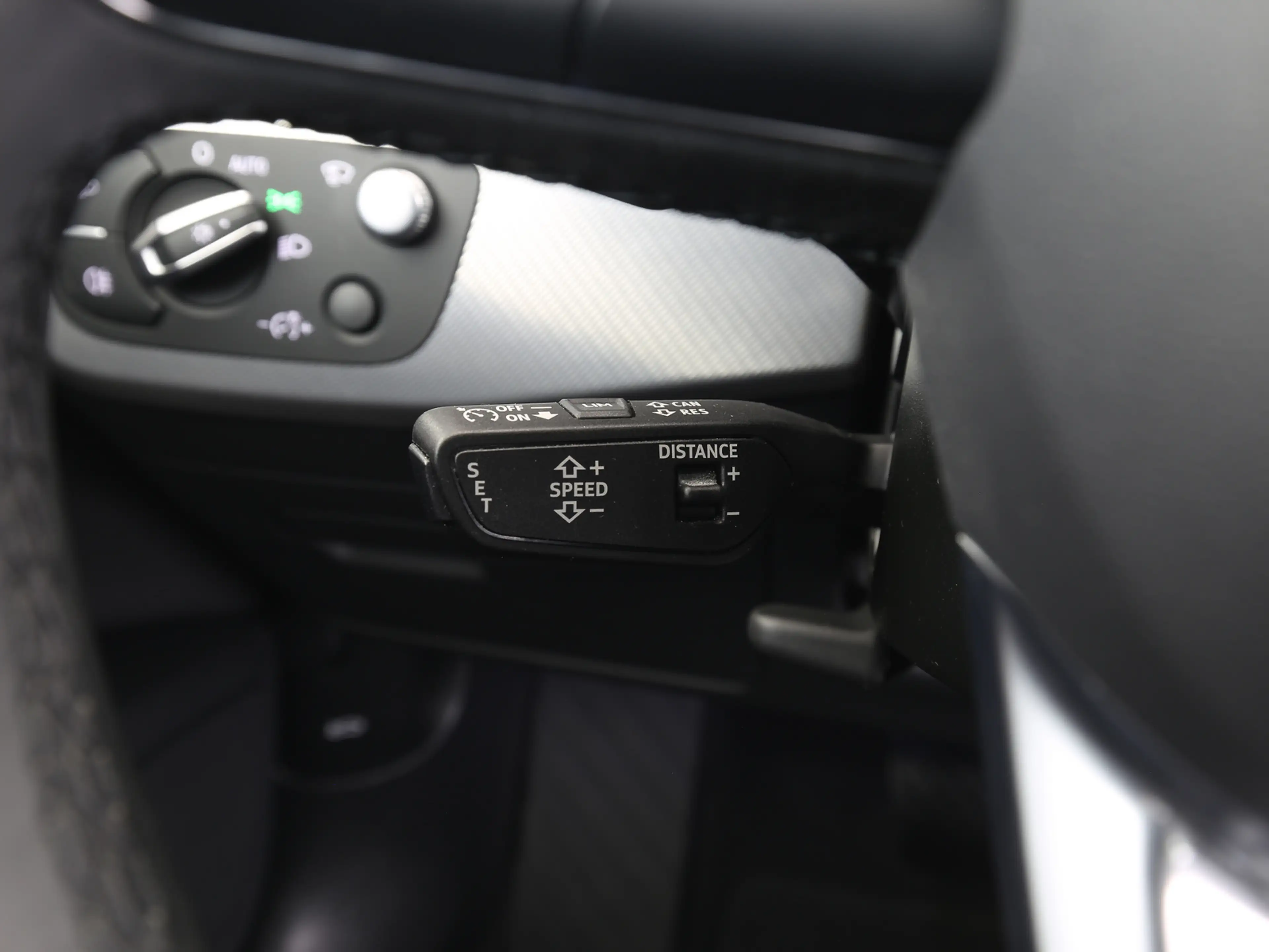 Audi A4 allroad 50 TDI quattro tiptronic — photo 14