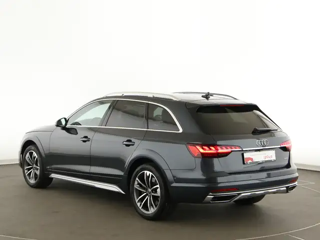 Audi A4 view 5