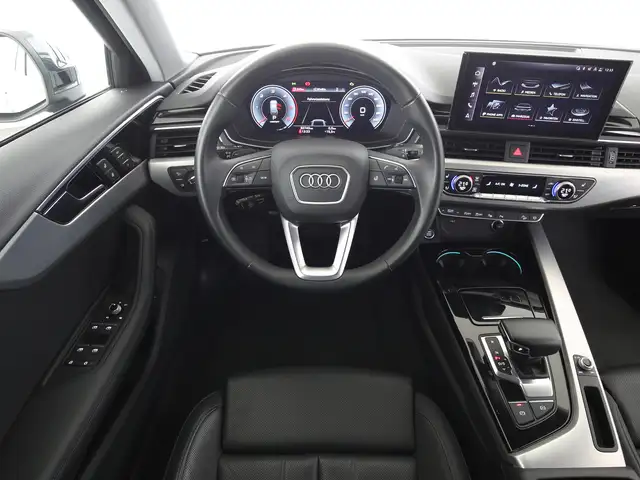 Audi A4 view 10