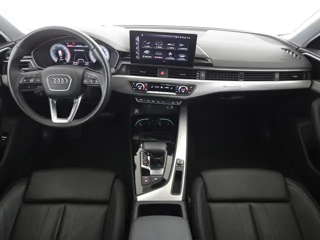 Audi A4 view 11