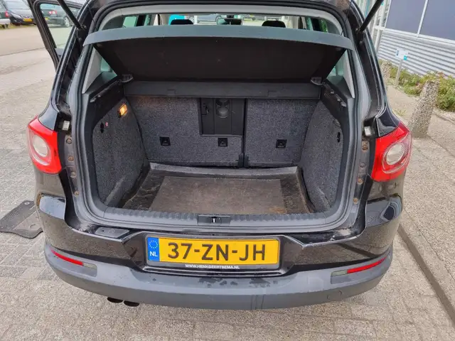 Volkswagen Tiguan view 10