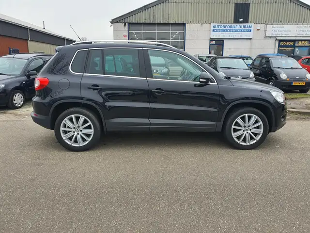 Volkswagen Tiguan view 9