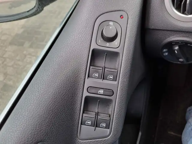 Volkswagen Tiguan view 13