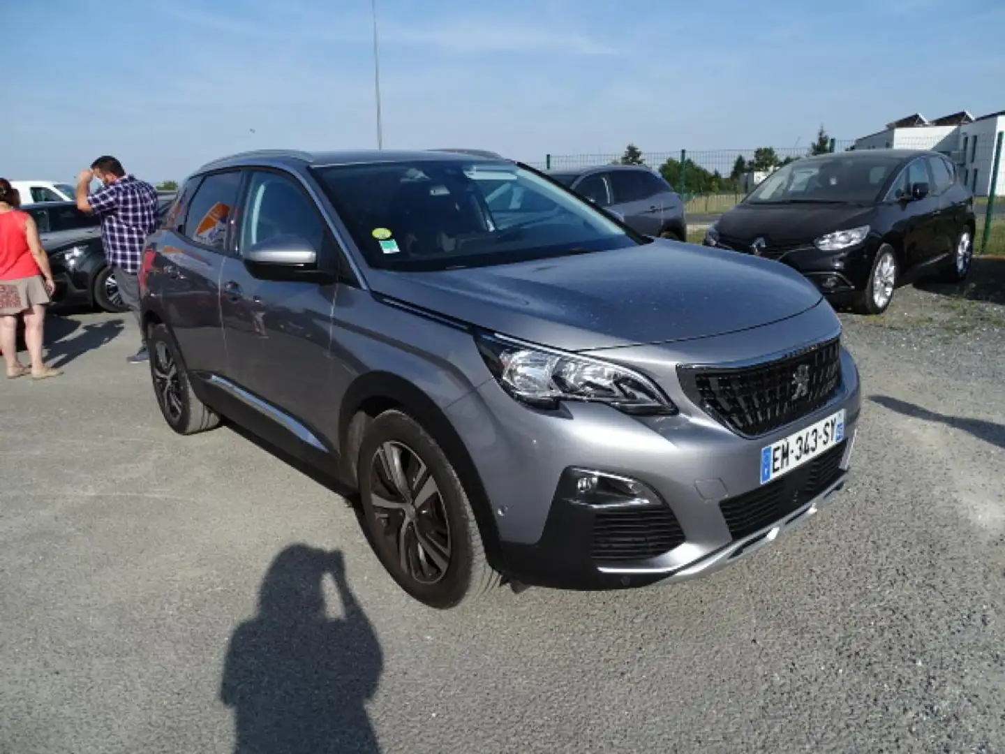 Peugeot 3008 1.6 BLUEHDi S\u0026S 120 ALLURE Grau - 2