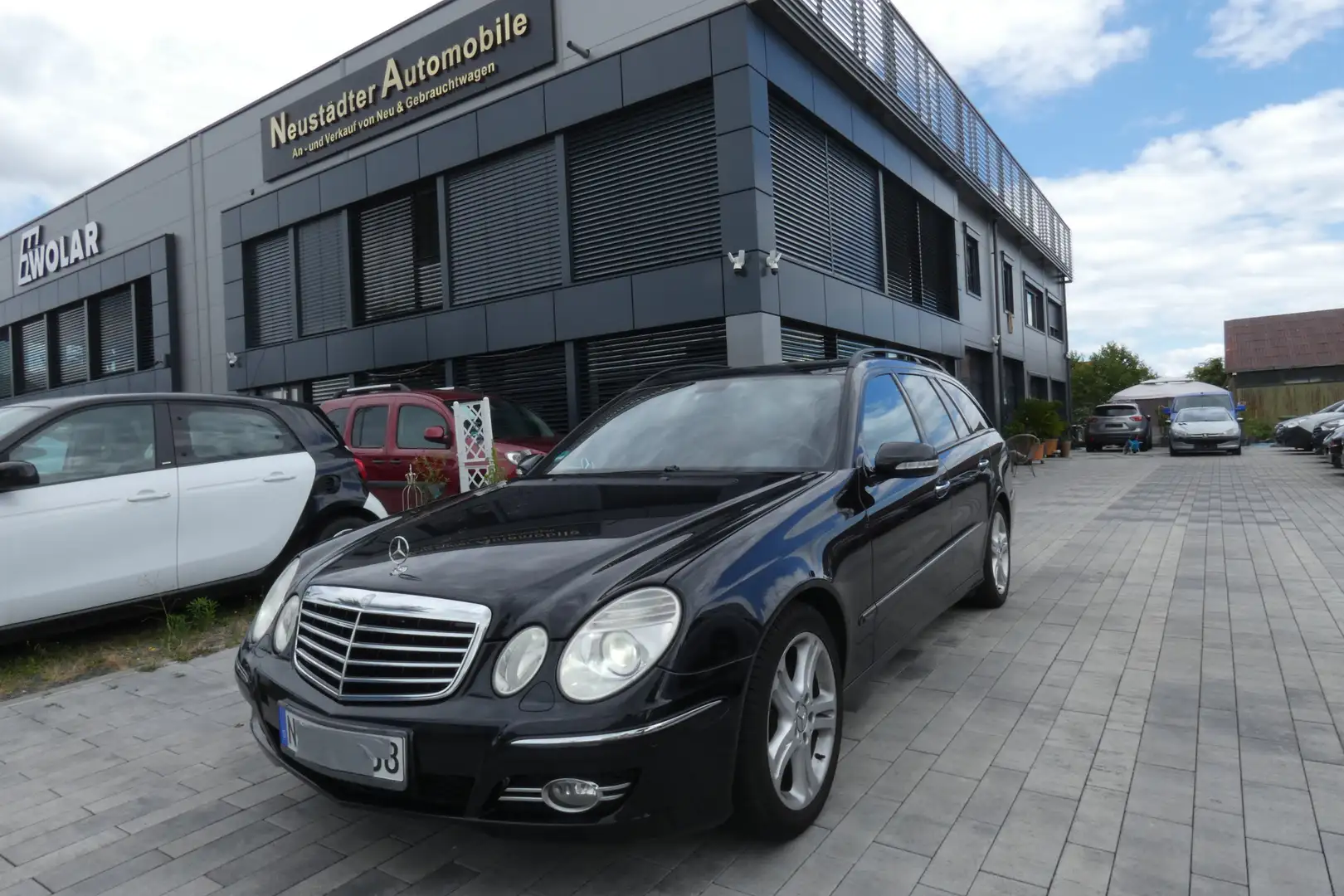 Mercedes-Benz E 280 E 280 T   Voll Austattung. Automatik. Avantgard Noir - 1