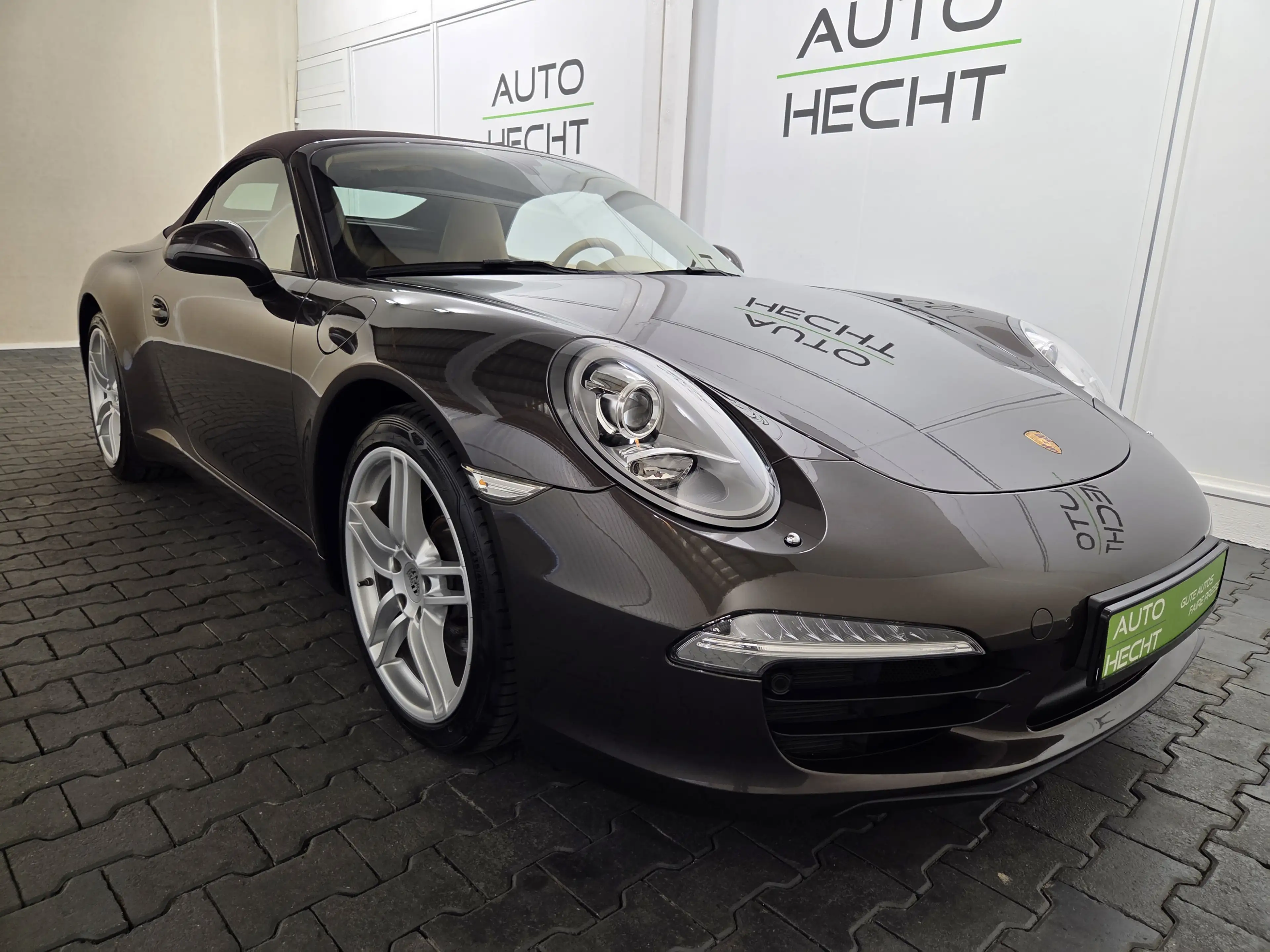 Porsche 991 Carrera Cabrio Sport Chrono — photo 25