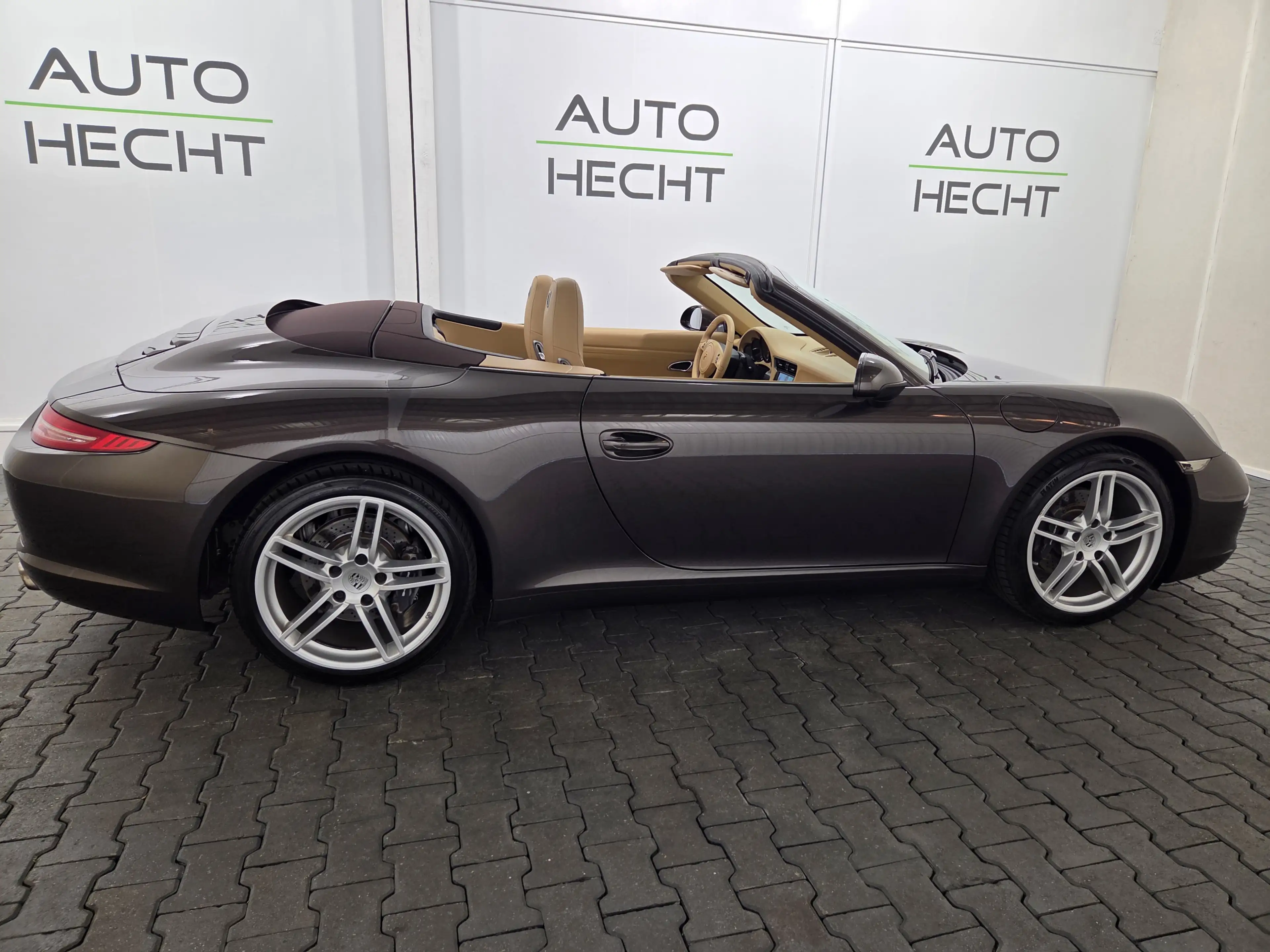 Porsche 991 Carrera Cabrio Sport Chrono — photo 8